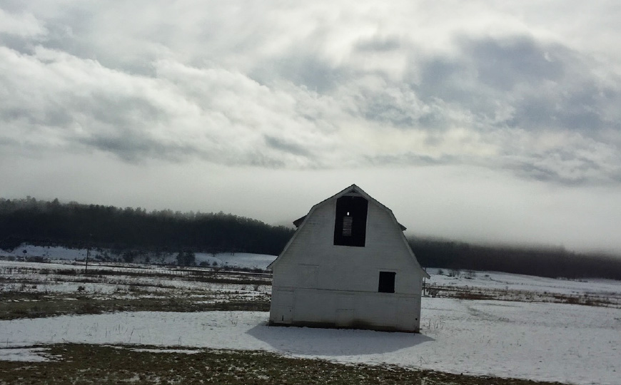 A lone barn in the West Virginia countryside.